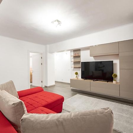 Luxury Ultracentral Pitesti Luaran gambar