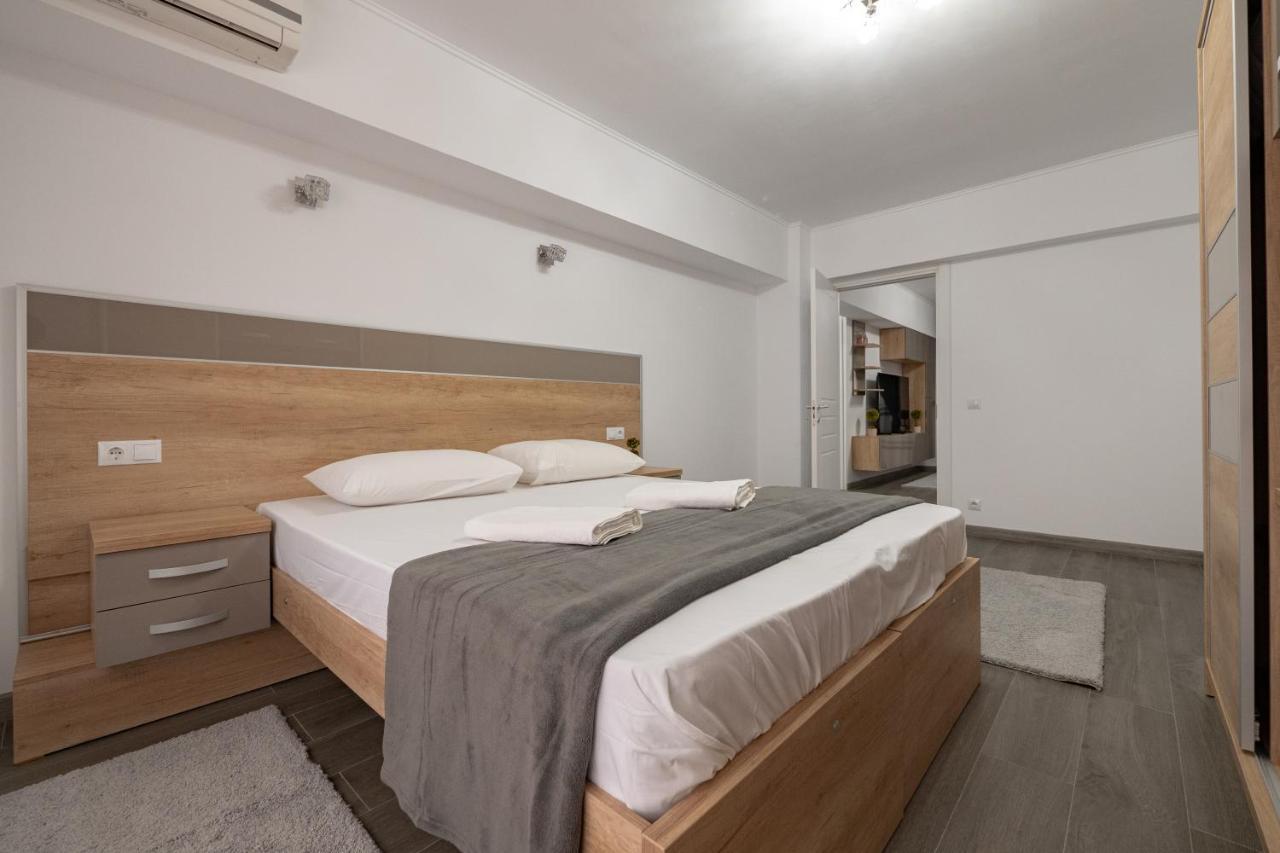 Luxury Ultracentral Pitesti Luaran gambar