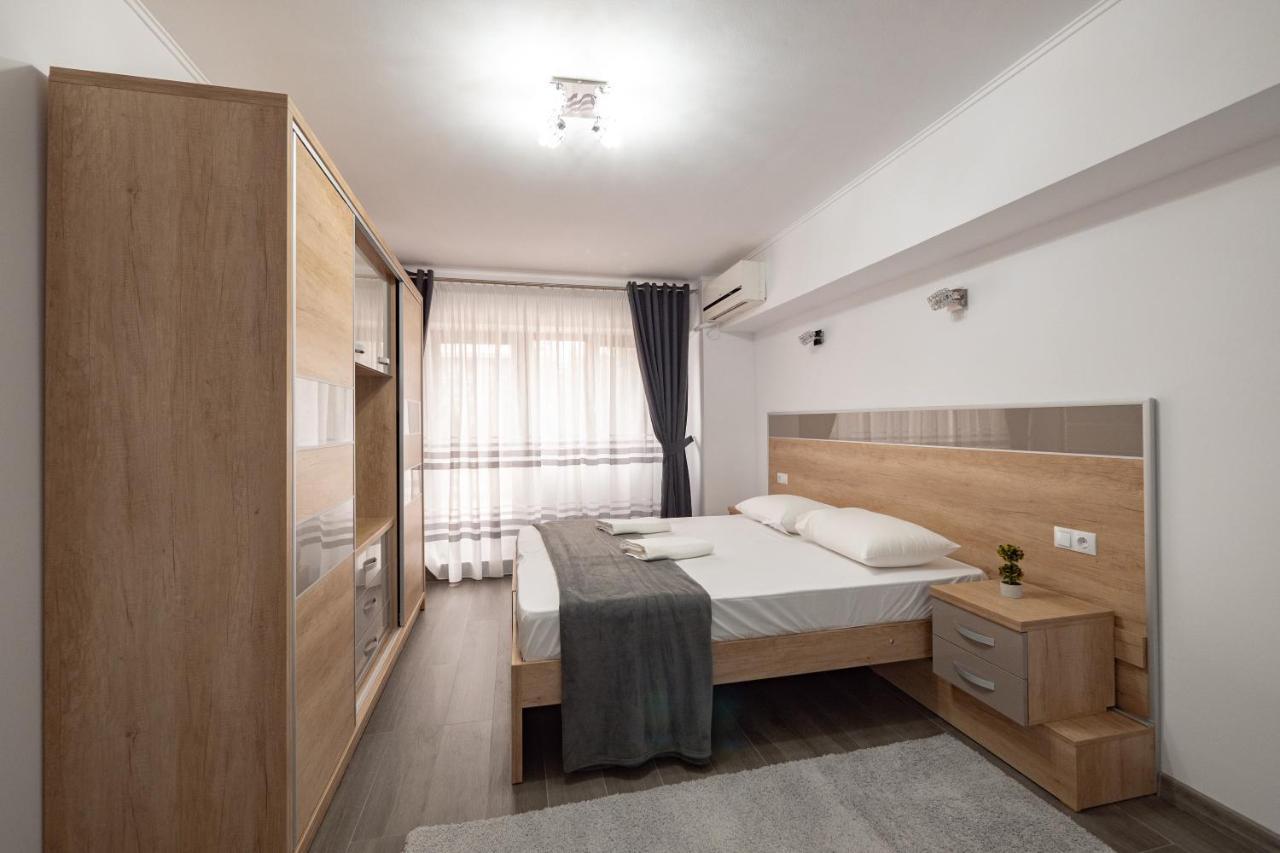 Luxury Ultracentral Pitesti Luaran gambar